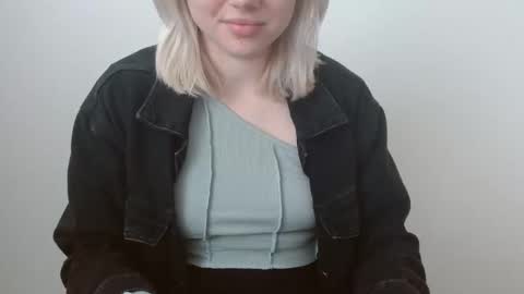 Leyla online show from 03-28-26, 07:19