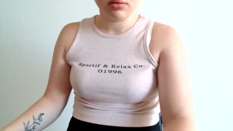 Snapshot of leyla_le chatting on 08-05-26, 05:54 Leyla online show from 08-05-26, 05:54
