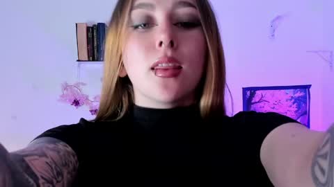 Leyla Miller online show from 06-01-26, 03:36