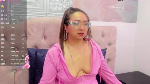 Leyla smithh online show from 09-28-25, 01:27