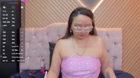 Leyla smithh online show from 11-22-25, 11:42