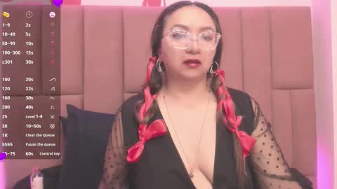 Leyla smithh online show from 11-29-25, 11:35