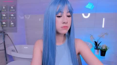 Snapshot of lezy_liza chatting on 10-15-25, 04:01 Lisa online show from 10-15-25, 04:01