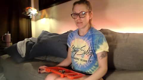 Hornystonerchick online show from 12-05-24, 05:15