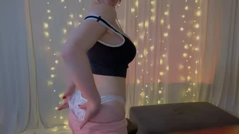 Linda my FANSLY  red fury online show from 12-23-25, 01:25