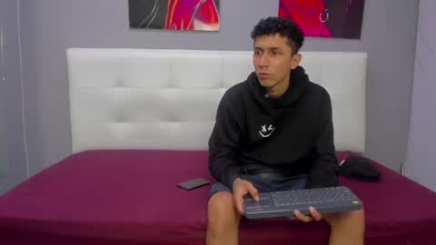 Snapshot of lia78couple chatting on 07-15-26, 08:14 lia78couple online show from 07-15-26, 08:14