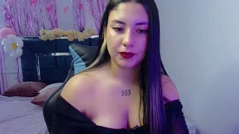 Snapshot of lia_14_ chatting on 09-10-25, 05:57 Lia online show from 09-10-25, 05:57