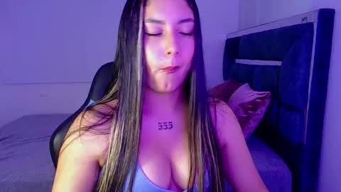 Snapshot of lia_14_ chatting on 10-24-25, 11:45 Lia online show from 10-24-25, 11:45