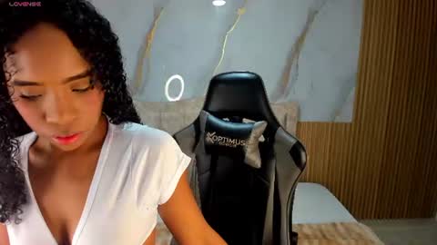 Snapshot of lia_16_ chatting on 07-16-26, 11:05 lia_16_ online show from 07-16-26, 11:05