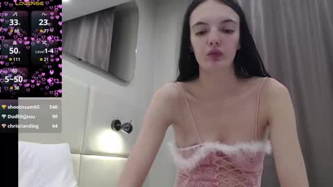 Snapshot of lia__meow chatting on 02-25-25, 12:25 Lia online show from 02-25-25, 12:25