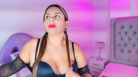 Lia  online show from 04-09-26, 06:19