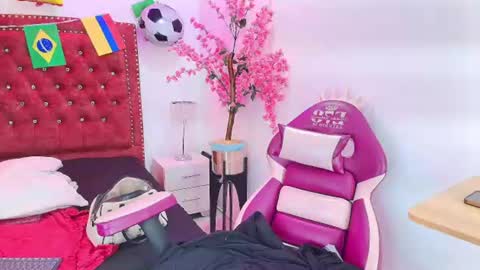 Lia  online show from 07-05-26, 03:23