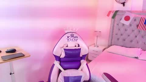 Lia  online show from 07-08-26, 03:11