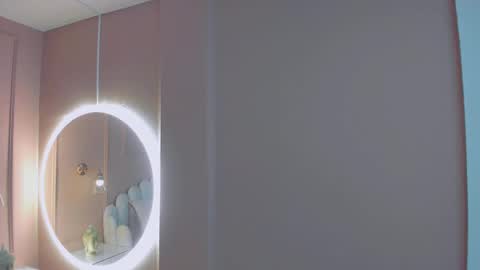 Snapshot of lia_ass chatting on 02-08-25, 10:18 Liss 3 online show from 02-08-25, 10:18