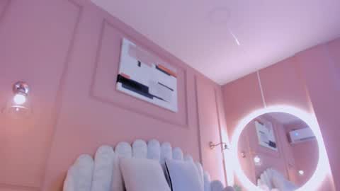 Snapshot of lia_ass chatting on 02-18-25, 10:16 Liss 3 online show from 02-18-25, 10:16