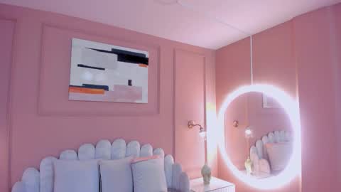 Snapshot of lia_ass chatting on 10-22-25, 10:15 Liss 3 online show from 10-22-25, 10:15