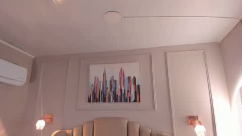 Snapshot of lia_ass chatting on 11-09-25, 10:24 Liss 3 online show from 11-09-25, 10:24