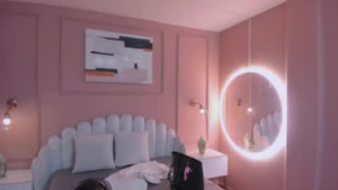 Snapshot of lia_ass chatting on 11-18-25, 10:31 Liss 3 online show from 11-18-25, 10:31