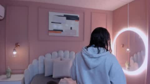 Snapshot of lia_ass chatting on 11-25-25, 10:04 Liss 3 online show from 11-25-25, 10:04