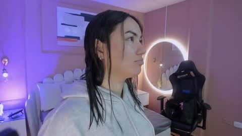 Snapshot of lia_ass chatting on 11-26-25, 10:16 Liss 3 online show from 11-26-25, 10:16