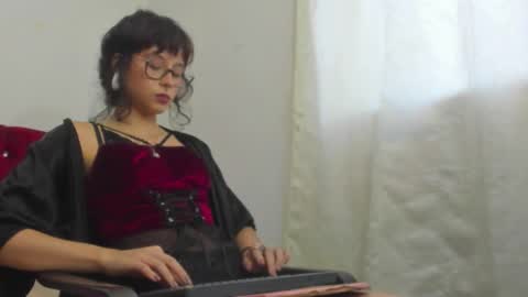 Snapshot of lia_carter_ chatting on 10-18-25, 09:04 Lia online show from 10-18-25, 09:04