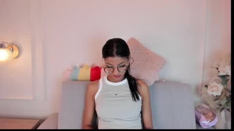 Snapshot of lia_girl2 chatting on 02-01-25, 11:21 Lia online show from 02-01-25, 11:21