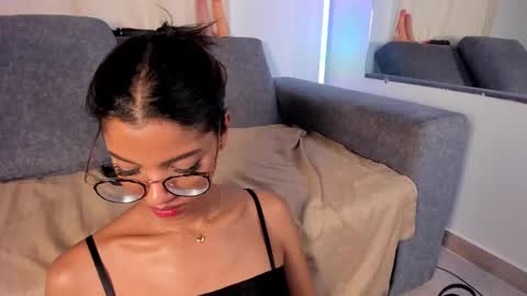 Snapshot of lia_girl2 chatting on 02-04-25, 05:55 Lia online show from 02-04-25, 05:55