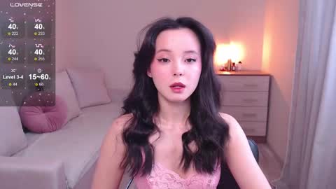 Snapshot of lia_hetty chatting on 02-14-25, 12:25 L I A online show from 02-14-25, 12:25