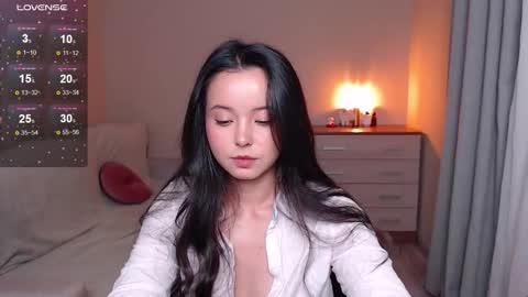 Snapshot of lia_hetty chatting on 09-13-25, 05:24 L I A online show from 09-13-25, 05:24