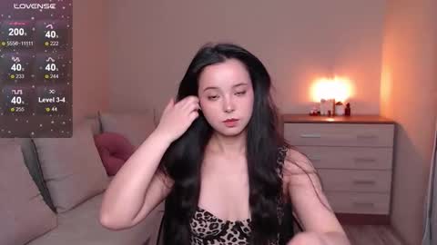 Snapshot of lia_hetty chatting on 10-12-25, 02:27 L I A online show from 10-12-25, 02:27