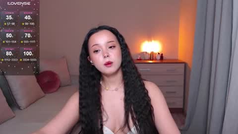 Snapshot of lia_hetty chatting on 12-18-25, 05:30 L I A online show from 12-18-25, 05:30