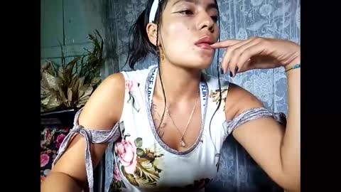 Snapshot of lia_hottie chatting on 10-20-25, 07:25 Lia online show from 10-20-25, 07:25