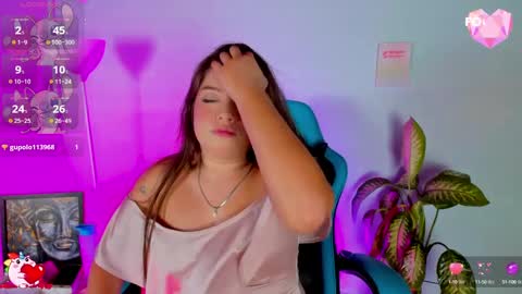 Snapshot of lia_little18 chatting on 09-23-25, 05:10 lia_little18 online show from 09-23-25, 05:10