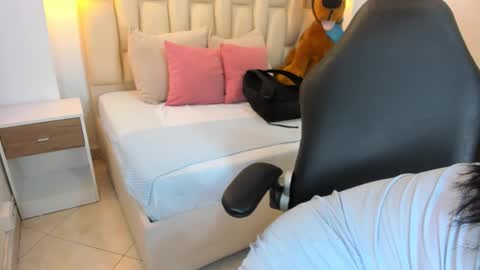 lia_mariana online show from 01-07-26, 05:15