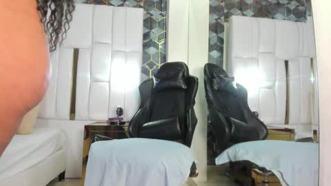 lia_mariana online show from 02-08-26, 09:40