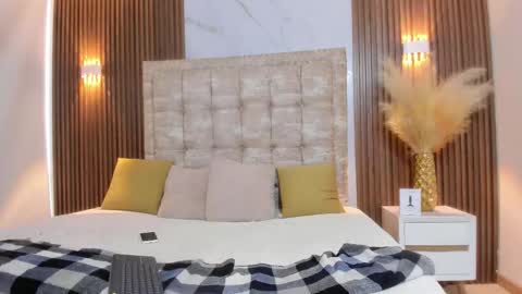 Snapshot of lia_nova chatting on 02-07-26, 01:04 Lia online show from 02-07-26, 01:04