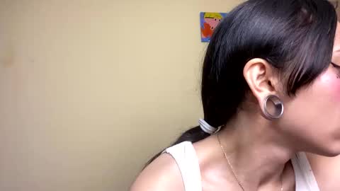 Little Queen Lia  online show from 02-20-26, 11:27