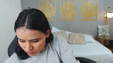 Snapshot of lia_sexx19 chatting on 01-15-25, 02:17 Lia online show from 01-15-25, 02:17