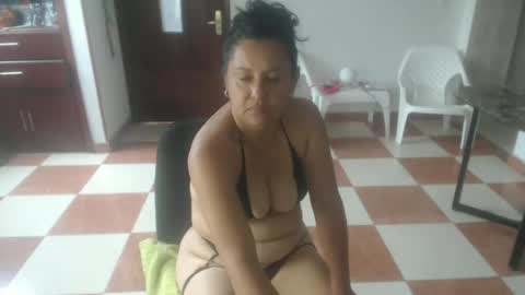 Snapshot of lia_taylor10 chatting on 06-22-26, 08:39 Lia online show from 06-22-26, 08:39