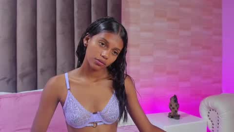 Snapshot of liaa_taylor1 chatting on 03-12-25, 07:28 Lia online show from 03-12-25, 07:28