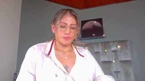 L I A   online show from 07-07-26, 07:23