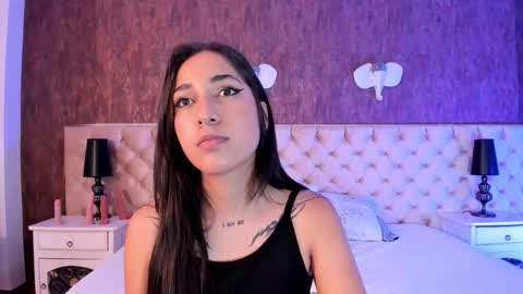 Snapshot of liaaturner chatting on 10-07-25, 08:39 liaa turner online show from 10-07-25, 08:39