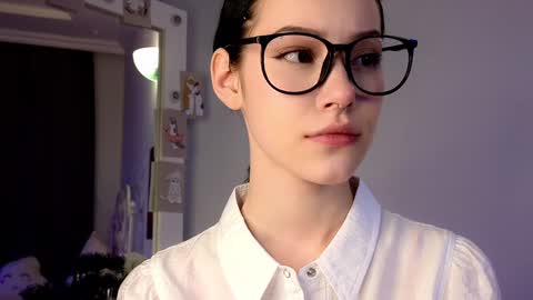 Lia  online show from 01-25-25, 10:51