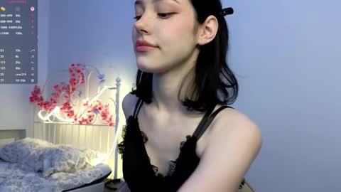 Lia  online show from 09-17-25, 07:59