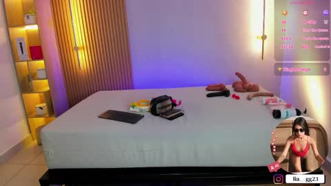 Snapshot of liah_cleir chatting on 05-12-26, 08:06 Liah online show from 05-12-26, 08:06