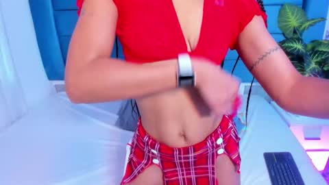 Snapshot of liahgrey chatting on 02-25-26, 01:21 Liah Grey online show from 02-25-26, 01:21