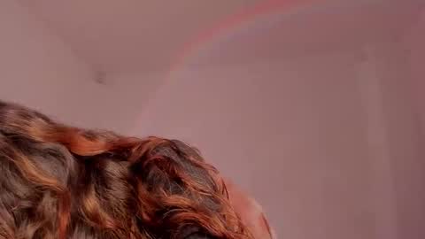 Snapshot of liahilton_ chatting on 09-13-25, 08:36 lh6 9c online show from 09-13-25, 08:36