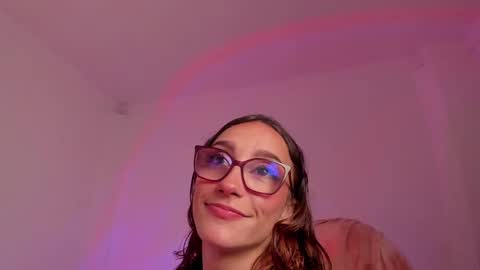 Snapshot of liahilton_ chatting on 09-18-25, 01:57 lh6 9c online show from 09-18-25, 01:57