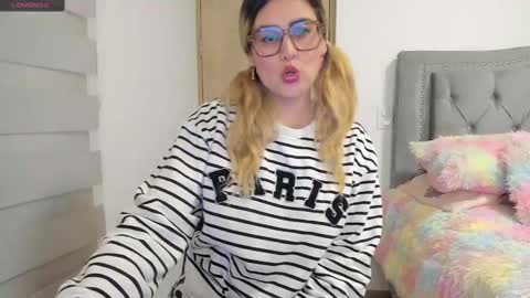 Snapshot of liahkimi chatting on 01-15-25, 02:27 Lia online show from 01-15-25, 02:27