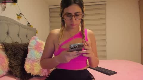 Snapshot of liahkimi chatting on 01-24-25, 03:32 Lia online show from 01-24-25, 03:32